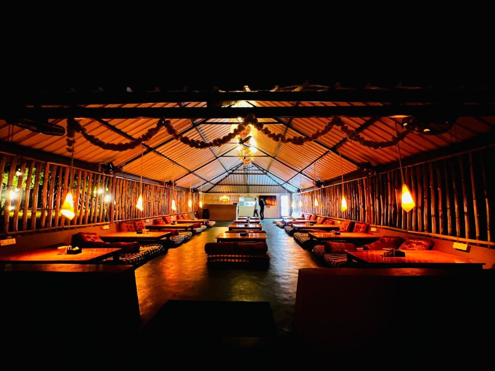 Hampi Village Resort & Tutti Cafe Exteriör bild