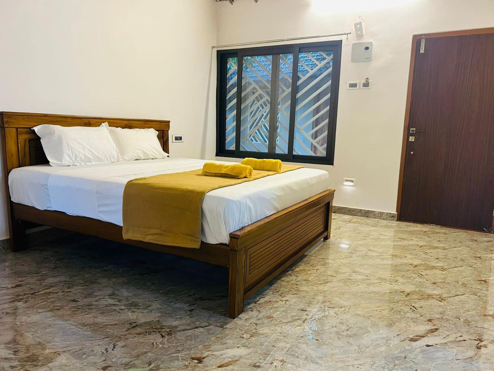 Hampi Village Resort & Tutti Cafe Exteriör bild