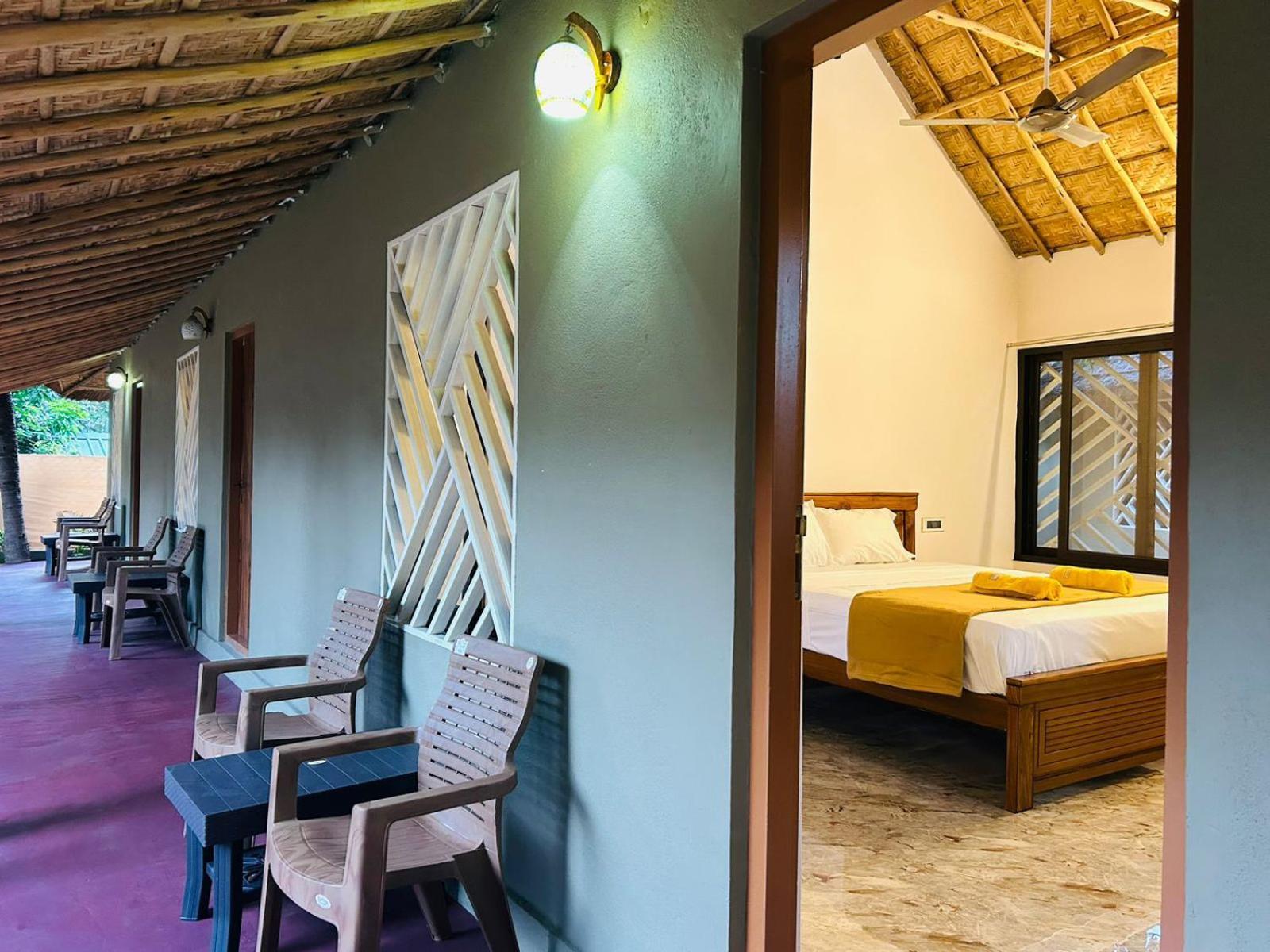 Hampi Village Resort & Tutti Cafe Exteriör bild